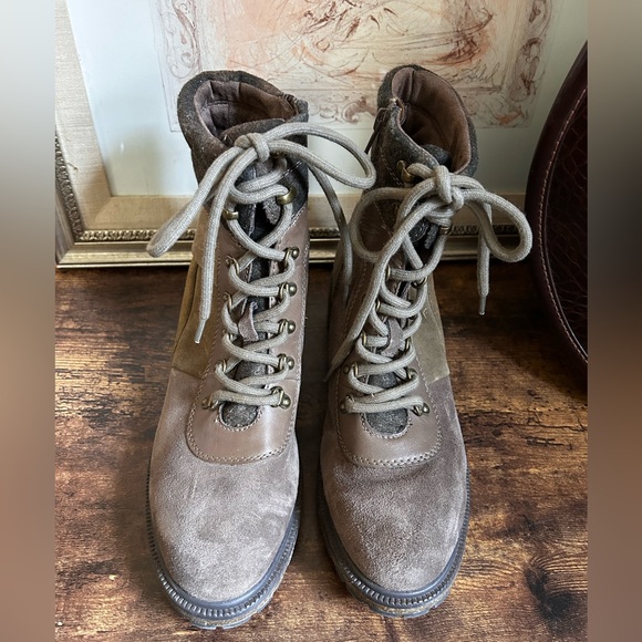 Earth Elements Tessa Lace Up Combat Boots size 9.5 - Picture 2 of 8